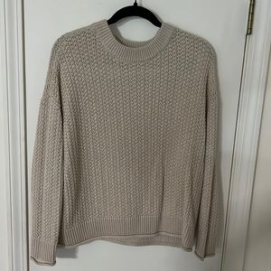 Universal thread sweaters